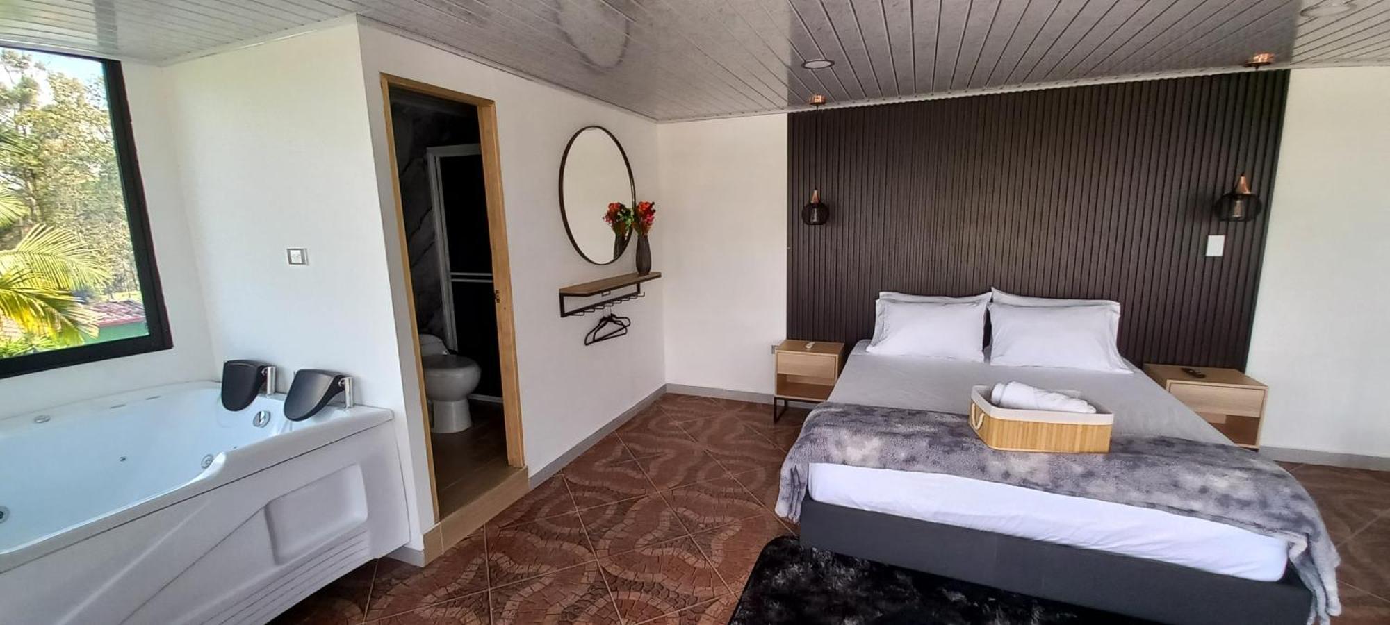 Hotel Mirador Cielo Blue El Penol  외부 사진